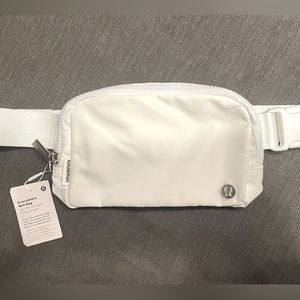 Brand New White Lululemon Everywhere Belt Bag 1L
